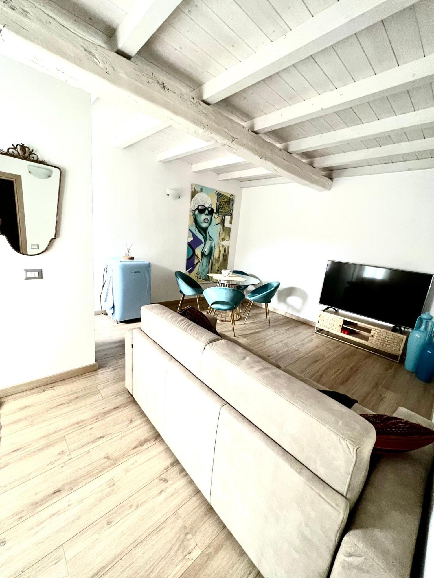Casa Sul Lago Arona Exteriör bild